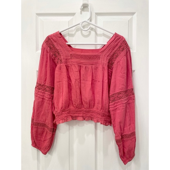 American Eagle Outfitters Tops - American Eagle Outfitters Crop Top